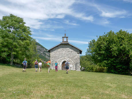 Guided tour of the old town of Culoz and the Château de Montveran