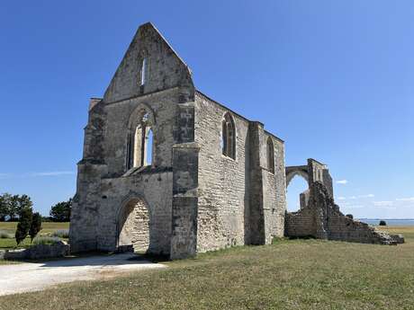 Journées du Patrimoine - Visite de l'Abbaye des Chateliers au crépuscule Journées du Patrimoine - Visite de l'Abbaye des Chateliers au crépuscule