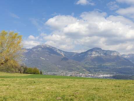 La croix de la Coche depuis Chambéry