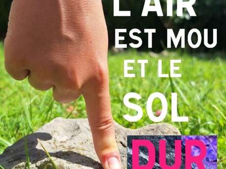 Pourquoi le sol est dur et l’air est mou ?