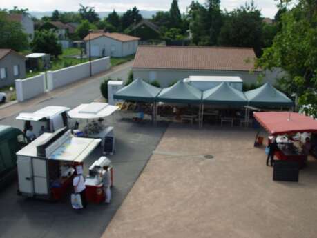 Le petit marché du Cheix sur Morge