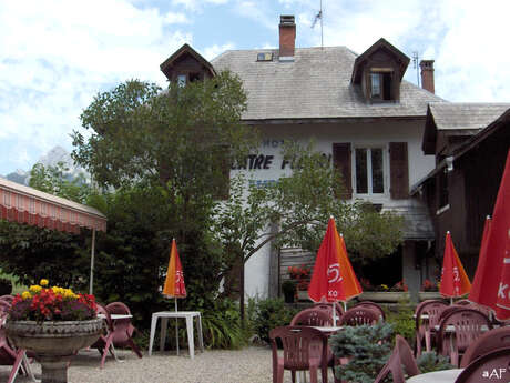 Auberge l'Atre Fleuri