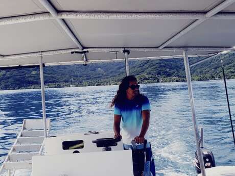 Moorea Eco Tour - Cata Manu - Whale watching tours