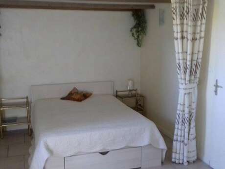 Chambre Chez Loetitia