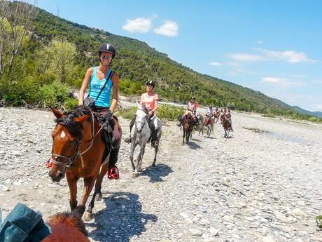 Horseback riding with La Fenière