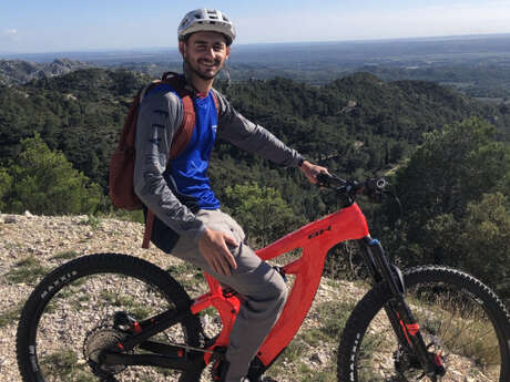 Balade à vélo dans les champs de lavande