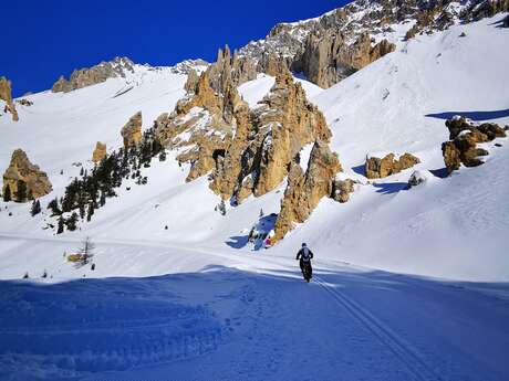 Découverte en VTTAE sur neige de la vallée de l'Izoard