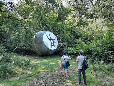 Visite guidée, « Des sculptures contemporaines uniques en Île-de-France »
