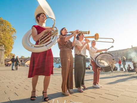 "Platz für Musik " : Wanderung mit der WONDER BRASS BAND !