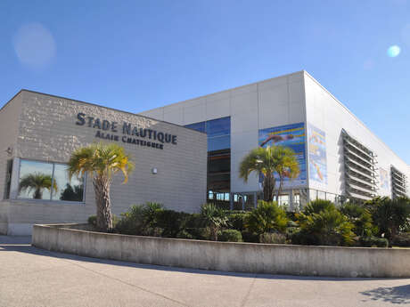 Cours de natation au Stade nautique