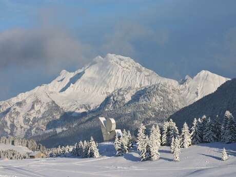 Snowshoe trekking - Let's cross Glières