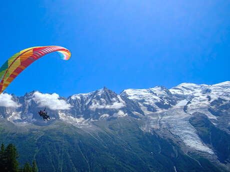 Baptême de parapente dans la vallée de Chamonix