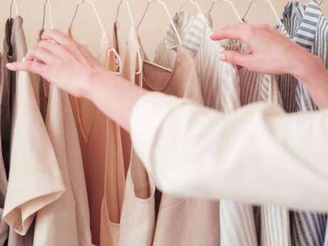 Vide dressing de la Cagette à Roulettes (Kleiderschrank)