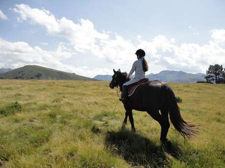 Paseo a caballo "La Grande Chevauchée" con Angaka Village Nordique
