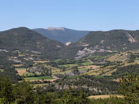 ÉTOILE-SAINT-CYRICE - L'église Saint-Cyrice