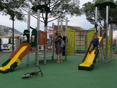 Parc et aire de jeux - Square Baden-Baden