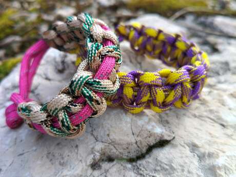 Atelier bracelet de survie