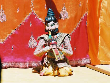 Dino -Théâtre : Petit cirque à l'Indienne