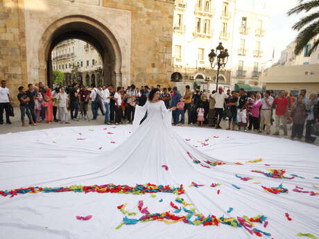 The Wishes Tree - Raeda Saadeh