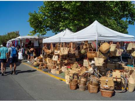 Markt am Hafen von Ars-en-Ré