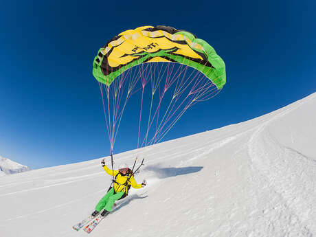 Flying Nomad Speedriding and paragliding