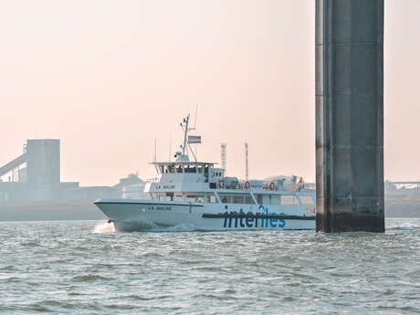 Navette maritime : Île de Ré <> La Rochelle - Croisières Interîles