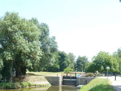 Montreuil-Juigné - no ordinary 'village in the countryside'