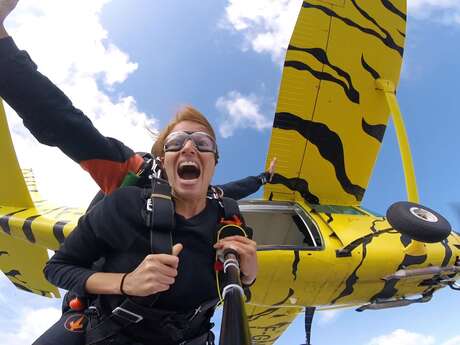 Saut en parachute (tandem) - Auvergne parachutisme