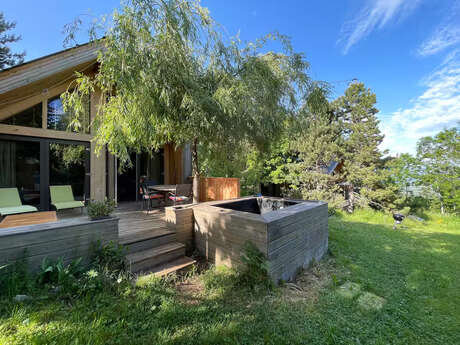 Chalet d'ébéniste à la montagne