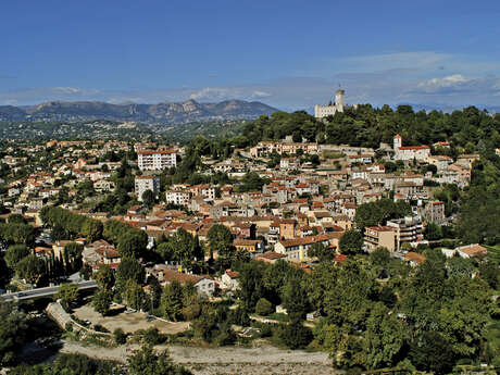 Village provençal de Villeneuve-Loubet