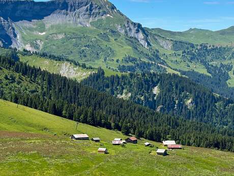 Les chalets d'Hermance au départ du Mont d'Arbois