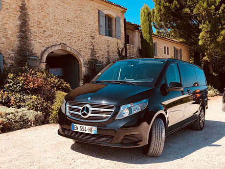 Driver Prestige Limousine