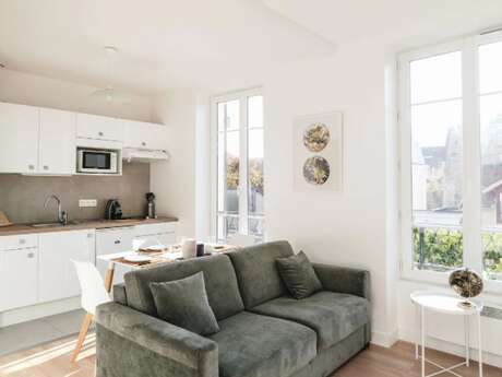 Parisian Romantic Hideaway