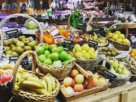 Supermarket Spar Les Halles de Val