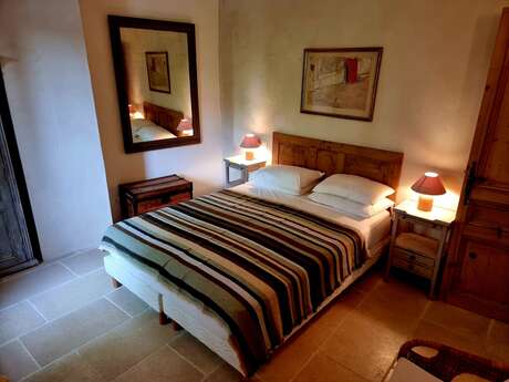 La Maison de Piolon - Gîte des Cyprès