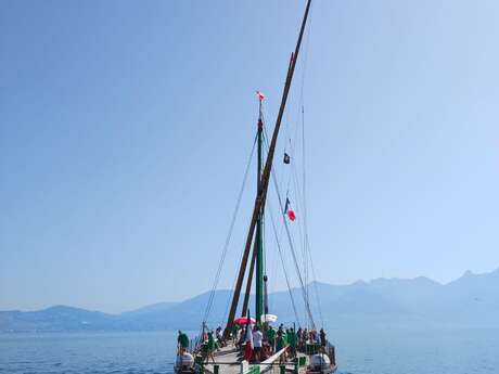 Boat trip on the barque La Savoie