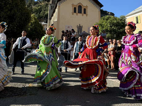 Ballet Guadalupe Omexochiti - Fêtes Latino-Mexicaines