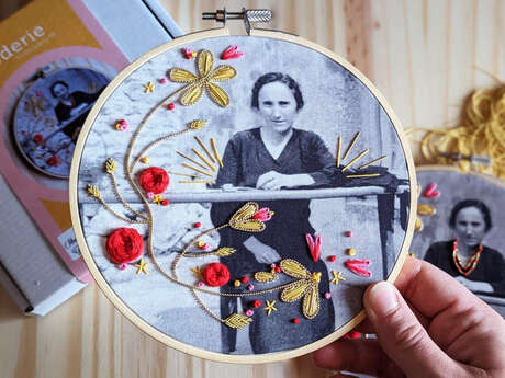 Atelier broderie or La Grenadière avec The Comptoir
