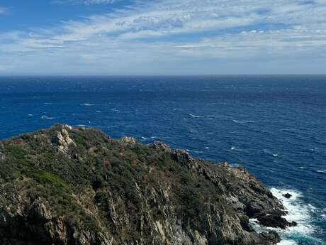 Meeting point : Discovery of the two Capes, Cap Lardier and Cap Taillat