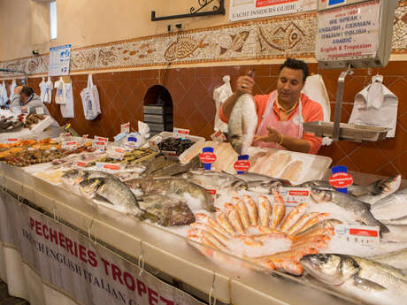 Marché aux poissons de Saint-Tropez