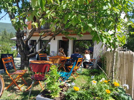 La lanterne qui rugit - café-restauration