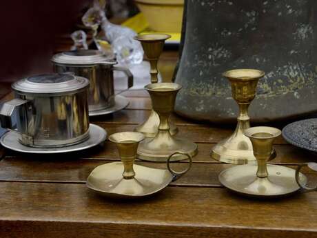 Der Flohmarkt der Domaine Saint Apollinaire