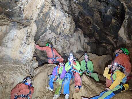 Spéléologie en Ariège : L’exploration souterraine du Gouffre des Corbeaux !