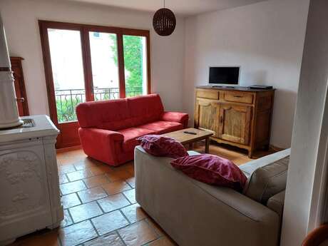 Chez Mme Ribaud