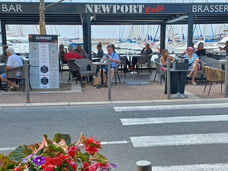 Newport Café