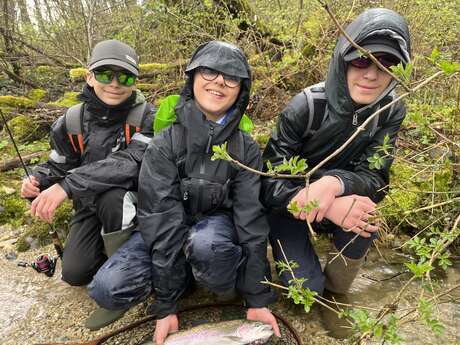 Teen camp: fishing