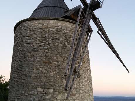 Moulin à vent Saint Elzéar