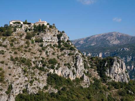 BAR-SUR-LOUP - Chemin du Paradis