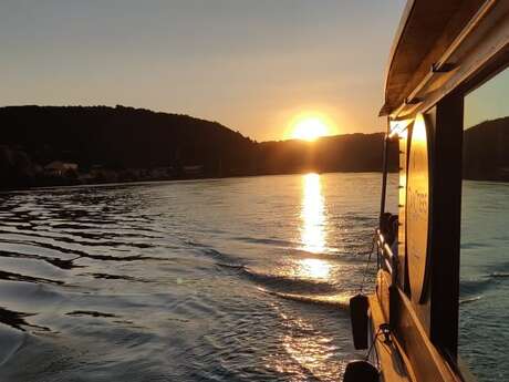 Croisière "apéro écluse" au coucher de soleil