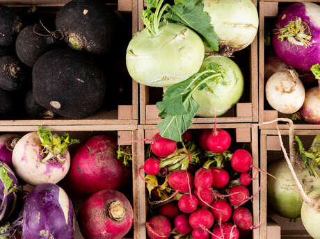 Petit marché de fruits et légumes